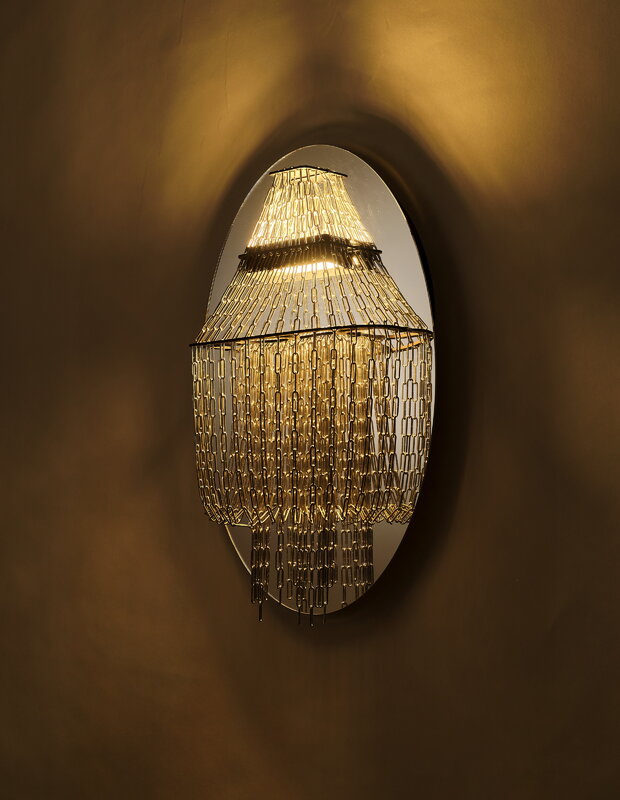 DCWéditions Lampe C Wandleuchte, Edelstahl - schwarz, dekorationsbild