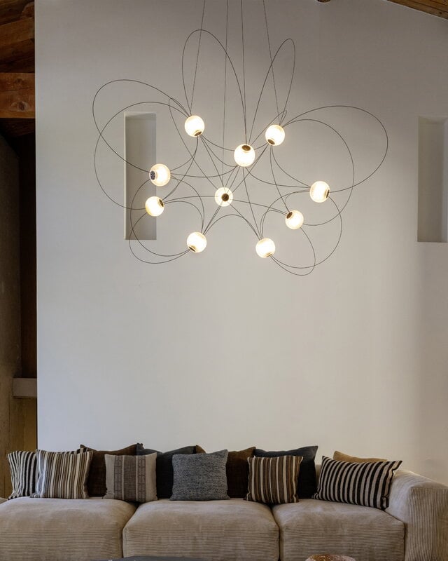 DCWéditions Munari 10 pendant lamp, black, decoration image