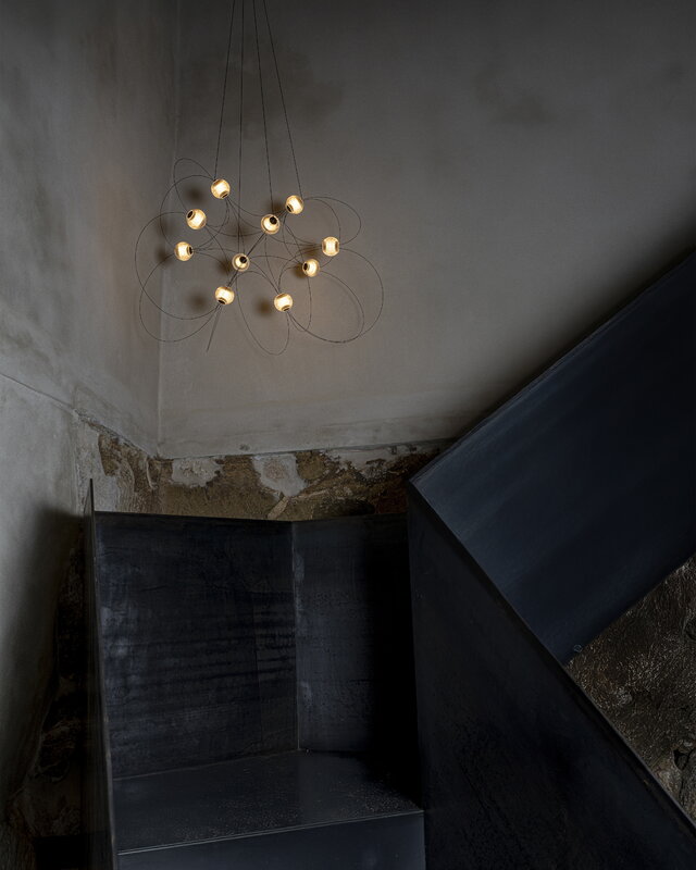 DCWéditions Munari 10 pendant lamp, black, decoration image