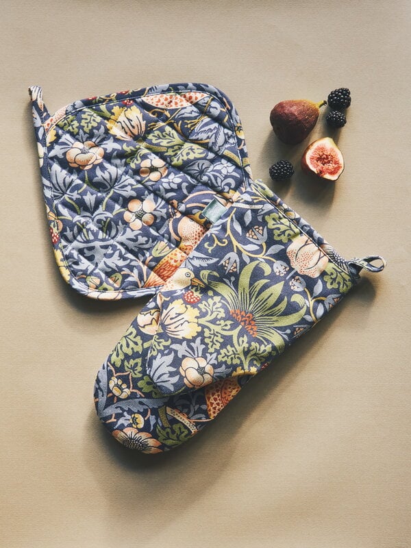 Havi William Morris Strawberry Thief oven mitten, blue, decoration image