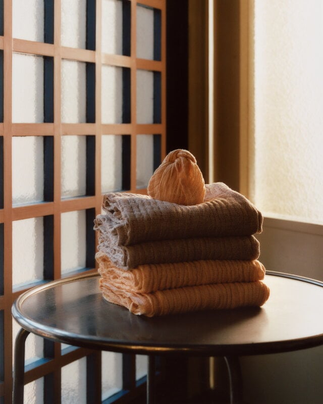Lapuan Kankurit Nyytti hand towel, yellow, decoration image