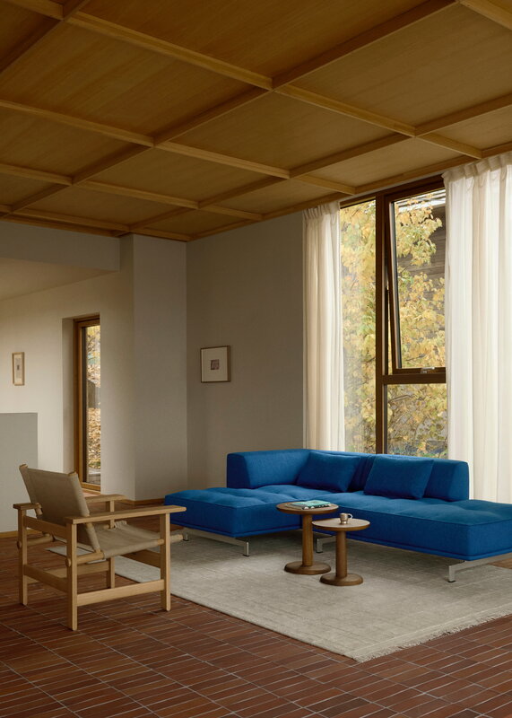Fredericia Delphi Elements sofa, conf. E, brushed aluminium - blue Keiga 762, decoration image