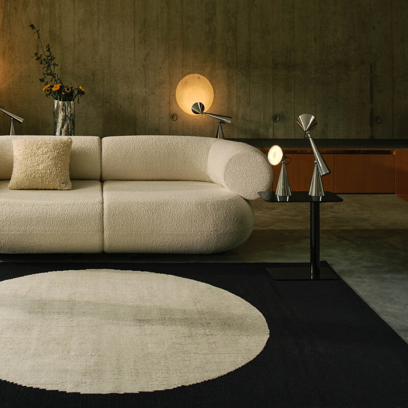 Tom Dixon Disc rug, black, decoration image