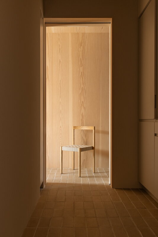Brdr. Krüger Ekko chair, oiled oak - natural linen, decoration image