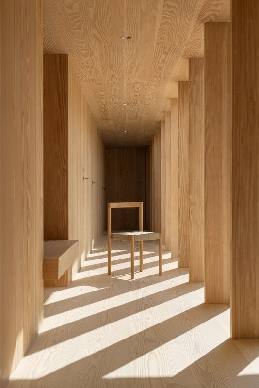 Brdr. Krüger Ekko chair, oiled oak - natural linen, decoration image