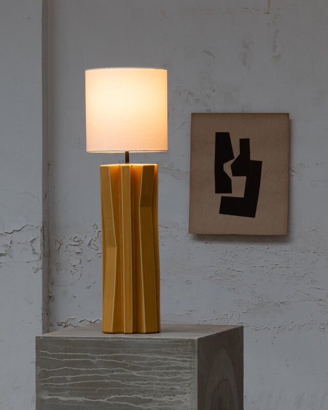 Serax Yucca °3 table lamp, yellow - white, decoration image
