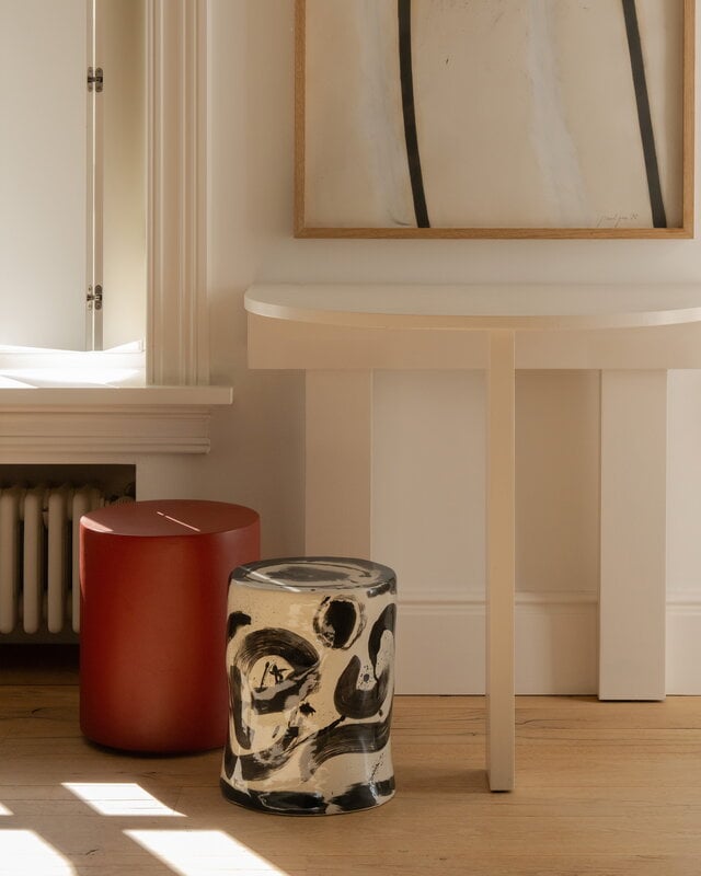 Serax Sophia Pawn side table 06, black, decoration image