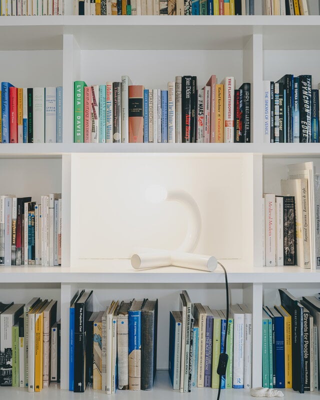 valerie_objects La Tre Bianca table lamp, white, decoration image