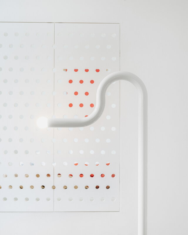 valerie_objects La Uno Bianca floor lamp, white, decoration image