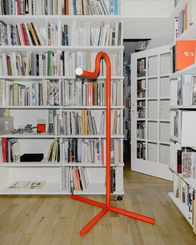 valerie_objects La Uno Rossa floor lamp, red, decoration image