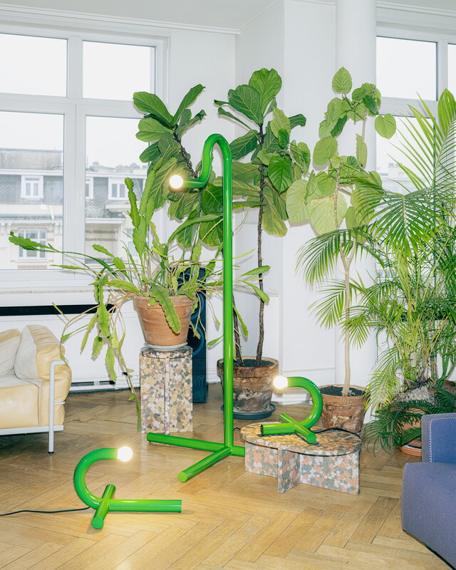 valerie_objects La Uno Verde floor lamp, green, decoration image