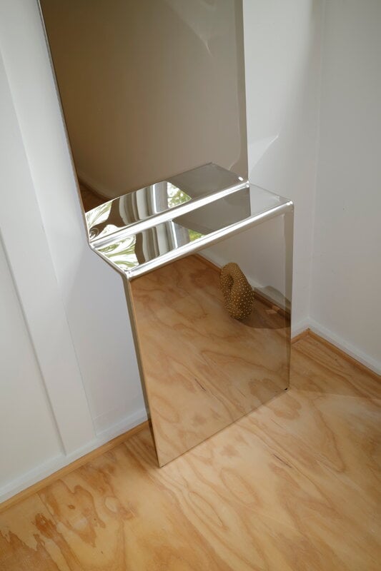 Muuto Miroir Pleat, 227 x 57 cm, acier poli, image décorative
