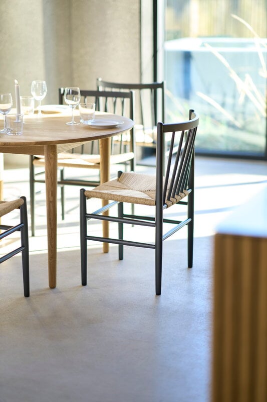 FDB Møbler C62 Bjørk dining table, 115 cm, oiled oak, decoration image