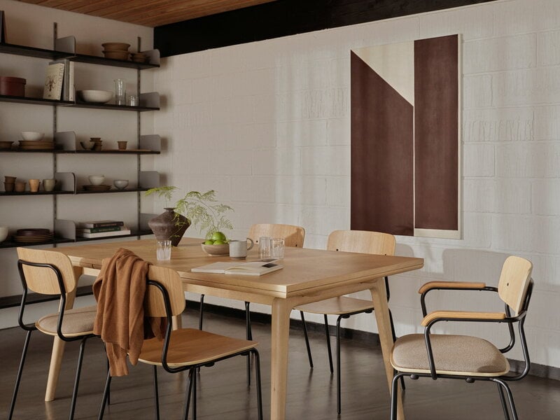 FDB Møbler C65 Åstrup extendable dining table, 100 x 220 cm, lacquered oak, decoration image