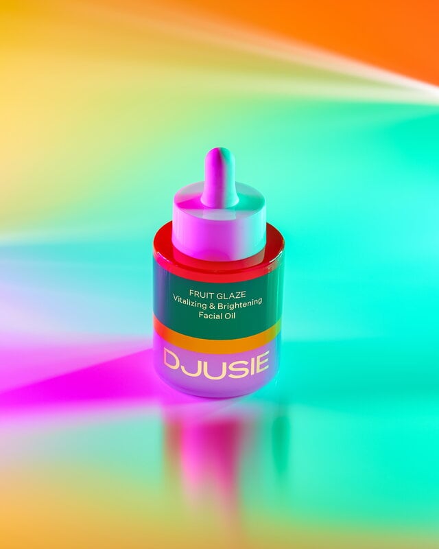 Djusie Fruit Glaze Vitalizing & Brightening Facial Oil, 30ml, decoration image