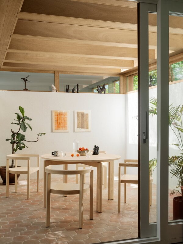 Fritz Hansen After dining table MA410, 120 cm, white pigmented oiled ash, decoration image