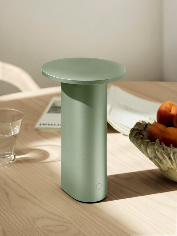 Fritz Hansen Solae portable lamp, light green, decoration image