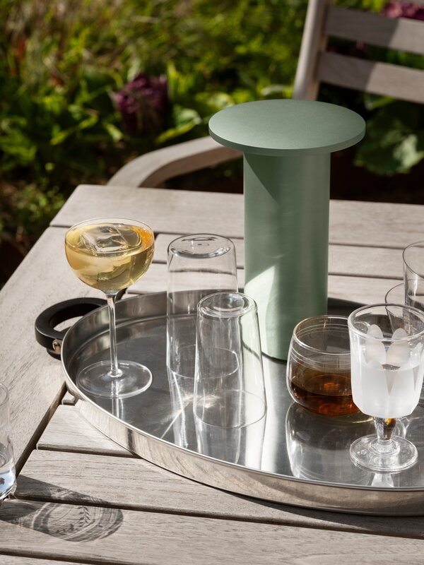 Fritz Hansen Solae portable lamp, light green, decoration image