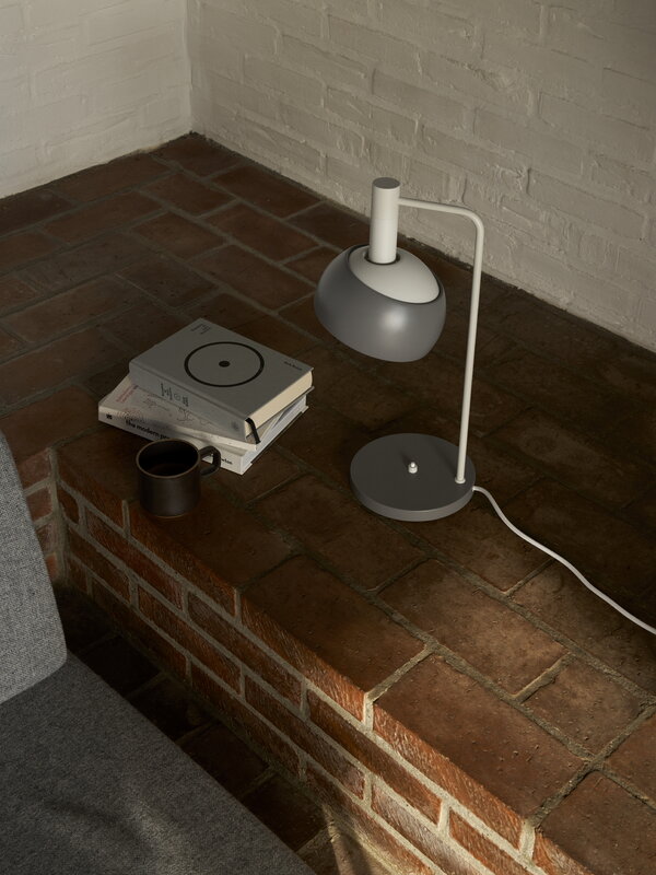 Louis Poulsen FJ Elements table lamp, 175 mm, original grey, decoration image