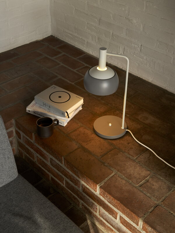 Louis Poulsen FJ Elements table lamp, 175 mm, original grey, decoration image