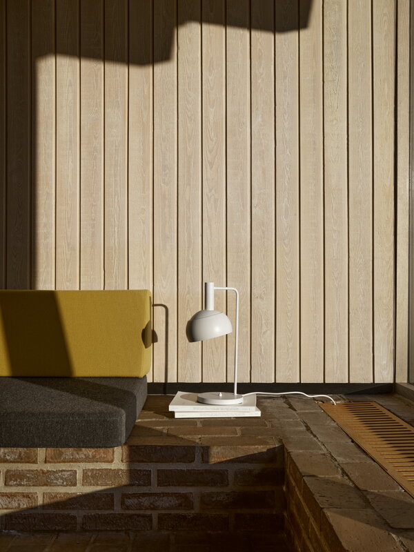 Louis Poulsen FJ Elements table lamp, 175 mm, white, decoration image