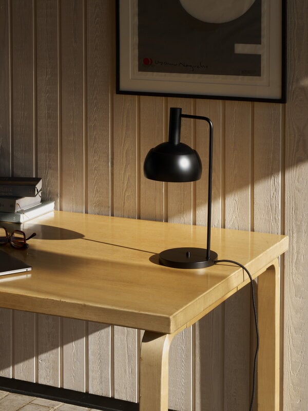 Louis Poulsen FJ Elements table lamp, 175 mm, black, decoration image