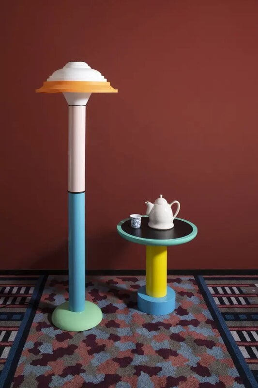 Sowden FL4 floor lamp, pink - blue, decoration image