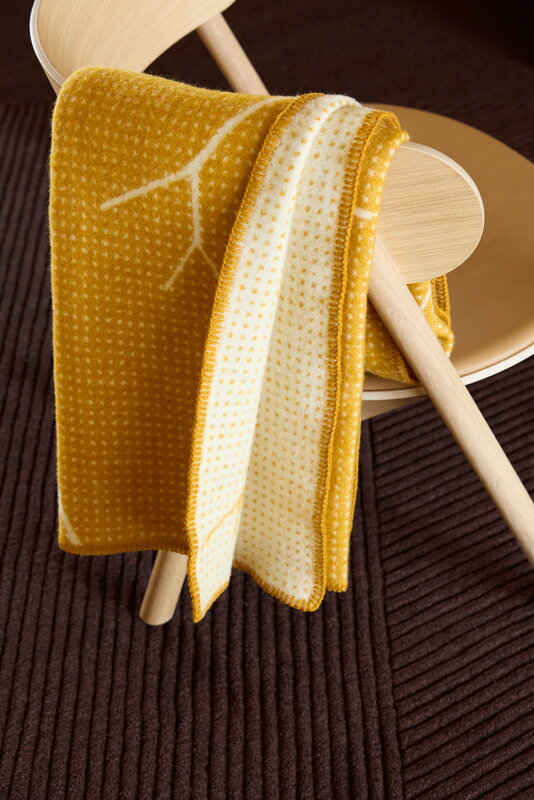 Northern Fall throw, 130 x 190 cm, yellow, decoration image