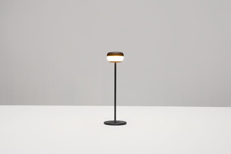 Fatboy Cheerio wireless table lamp, black, decoration image