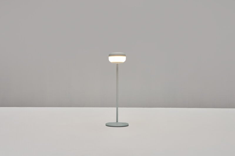 Fatboy Cheerio lampe de table sans fil, gris clair, image décorative