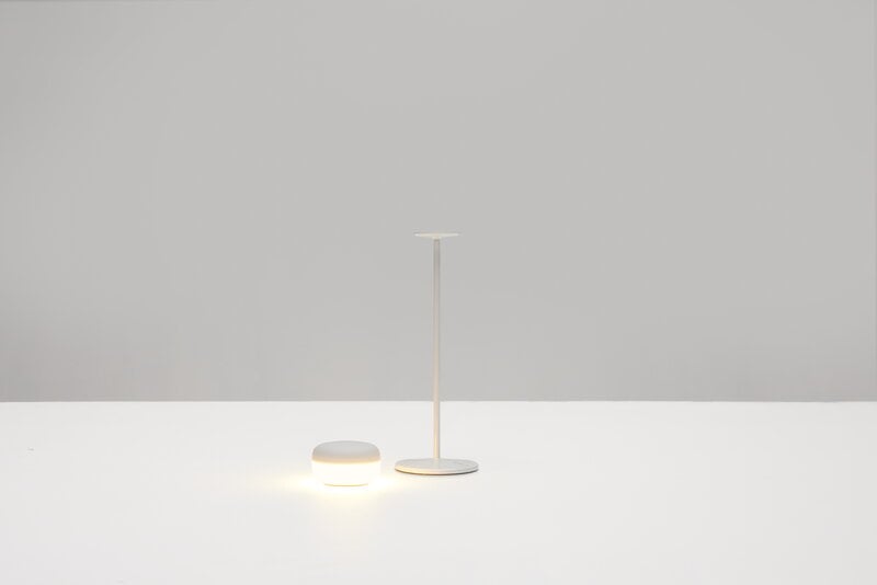 Fatboy Cheerio lampe de table sans fil, gris clair, image décorative