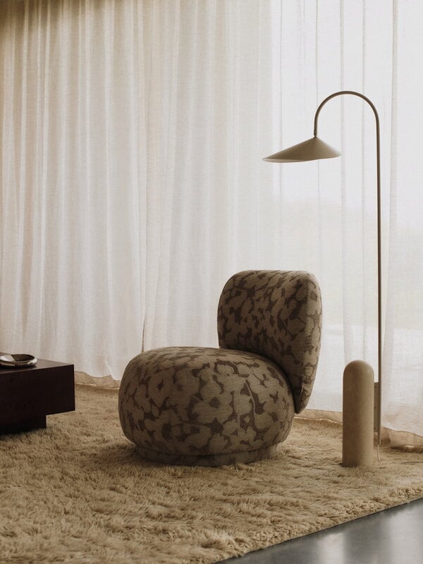 Ferm Living Arum Stehleuchte, Kaschmir, dekorationsbild