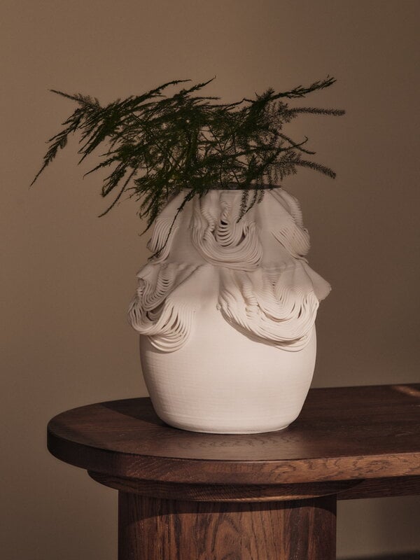 Ferm Living Drisca vase, h. 23 cm, off-white, decoration image