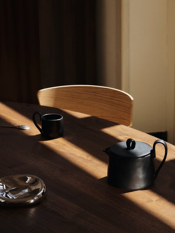 Ferm Living Flow teapot, black, view 4