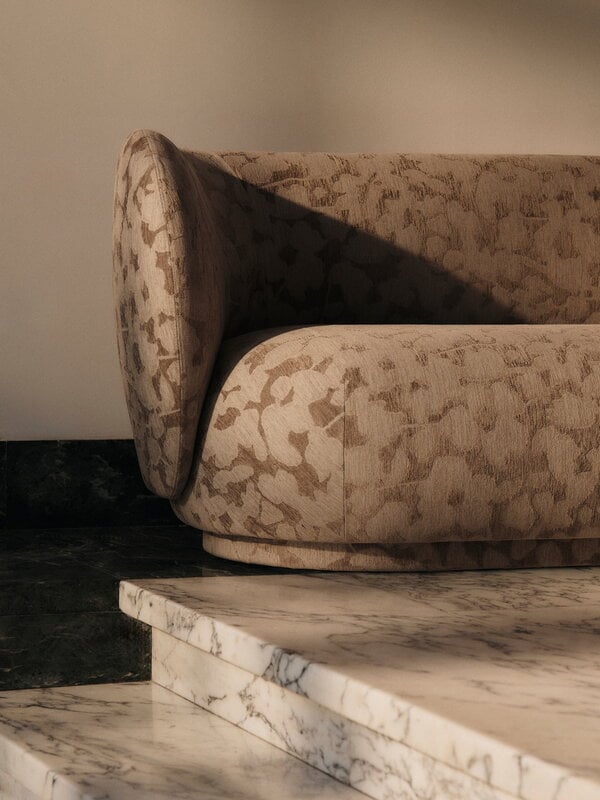 Ferm Living Rico 2-seater sofa, Cilla Taupe, decoration image