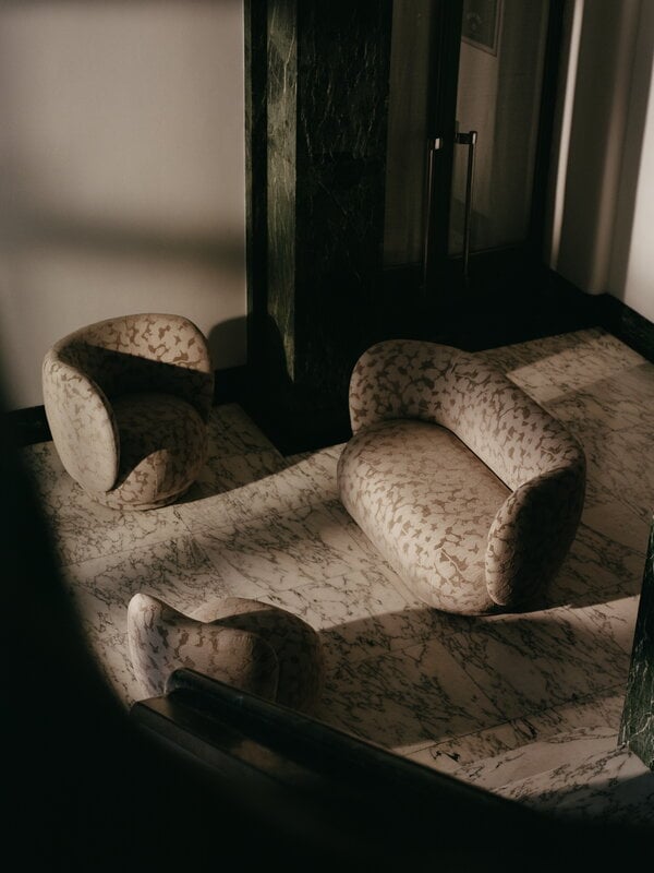 Ferm Living Rico 2-seater sofa, Cilla Taupe, decoration image