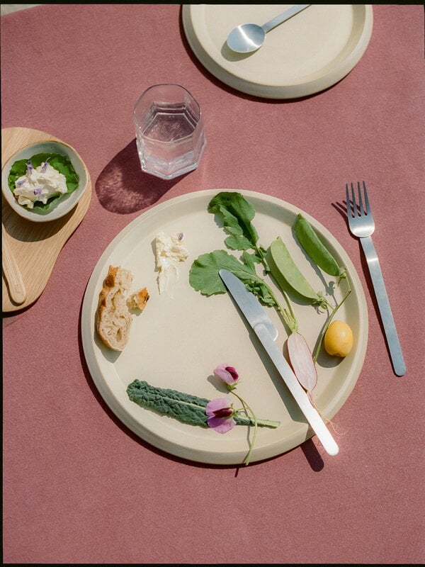 Ferm Living Assiette à dessert Erena, 22 cm, crème, image décorative