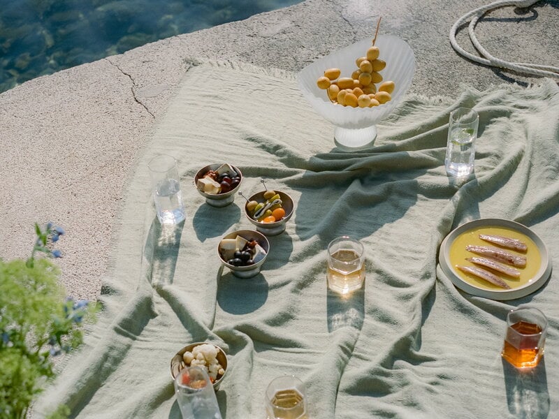 Ferm Living Assiette à dessert Erena, 22 cm, crème, image décorative