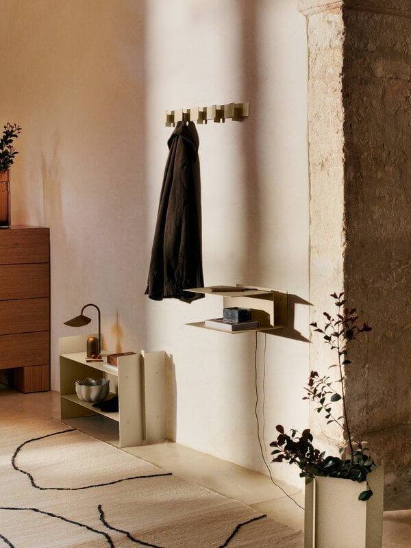 Ferm Living Tavolino da notte Lager, cashmere, immagine decorativa