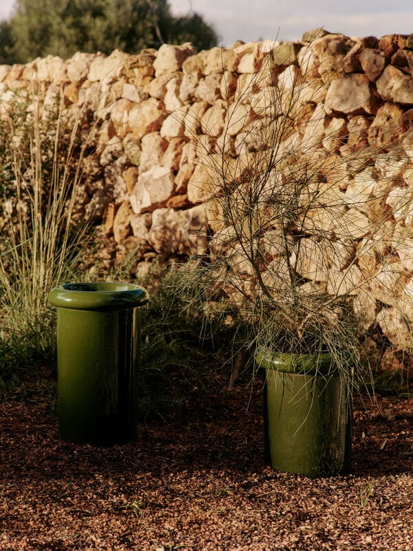 Ferm Living Vaso Rollo, grande, h. 46 cm, verde muschio, immagine decorativa
