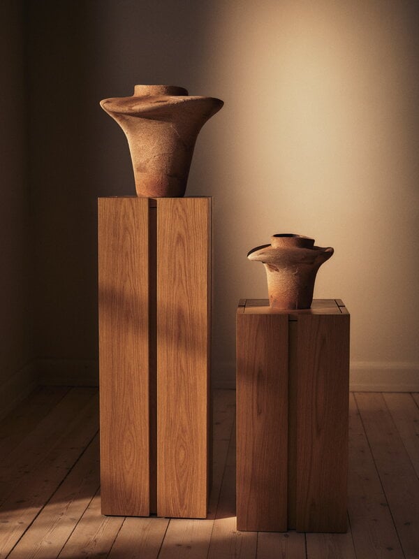 Ferm Living Parcel Pedestal side table, h. 90 cm, natural oak, decoration image