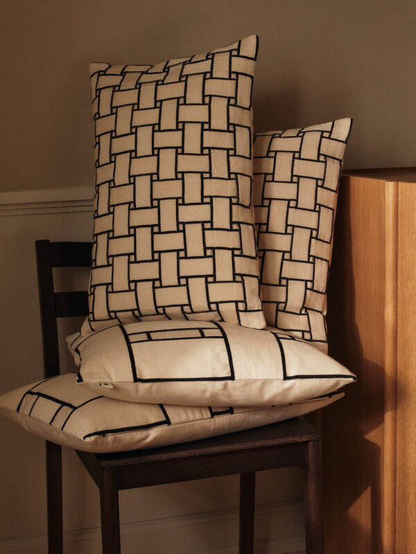 Ferm Living Lattice cushion, rectangular, 40 x 60 cm, off-white - black, decoration image