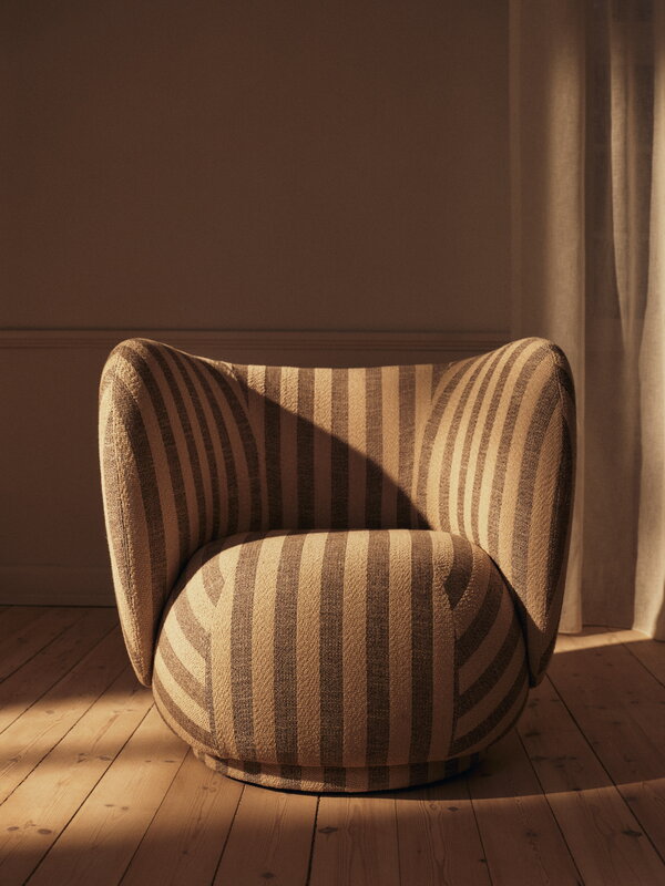Ferm Living Fauteuil lounge Rico, sable - blanc cassé Louisiana 2, image décorative