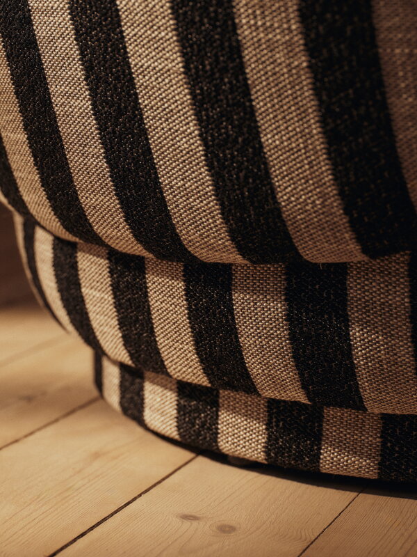 Ferm Living Rico Piccolo fauteuil lounge, sable - noir Louisiana, image décorative