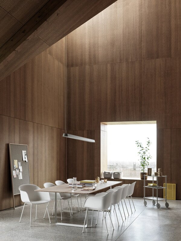 Muuto Linear pendant, 169,2 cm, black, decoration image