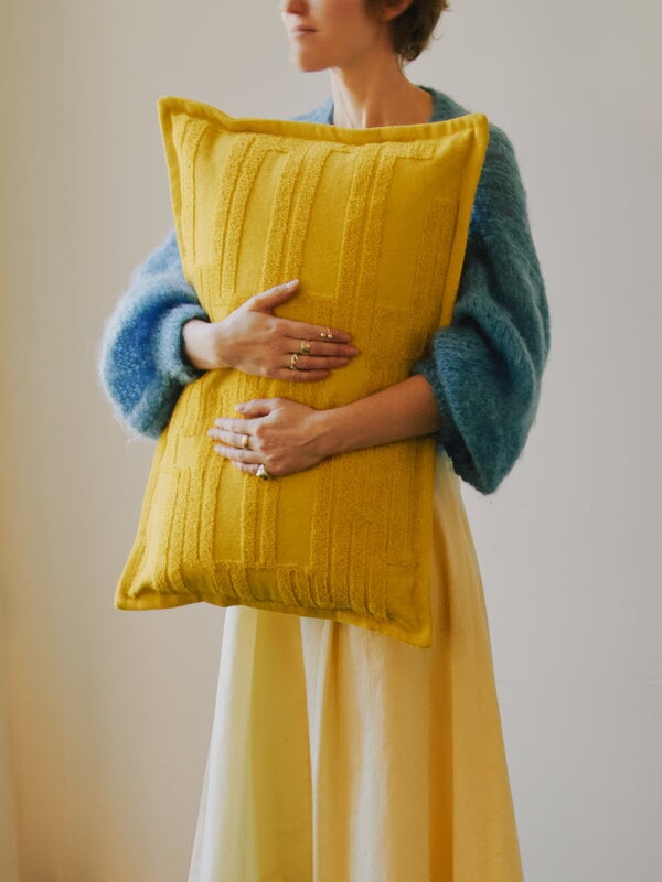 Finarte Pino cushion, 40 x 60 cm, yellow, view 2