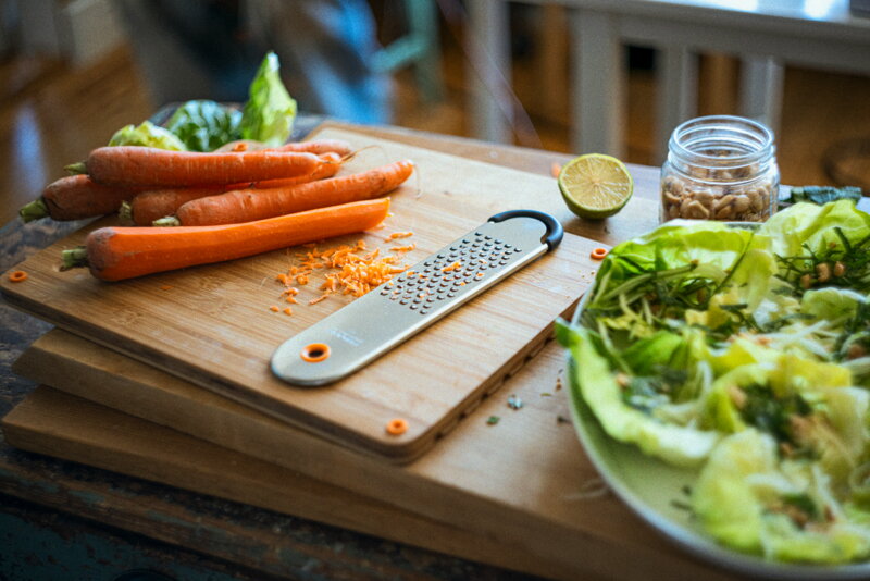 Fiskars Functional Form coarse grater, decoration image