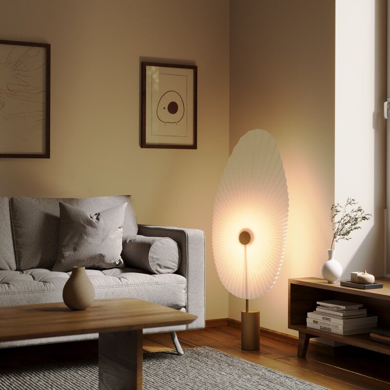 Gejst Liris floor lamp, brass, view 2