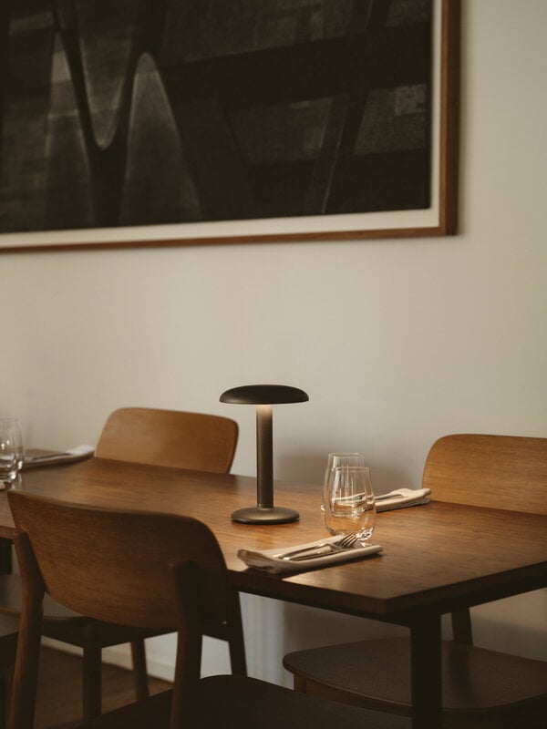 Flos Gustave table lamp, raw aluminium, decoration image
