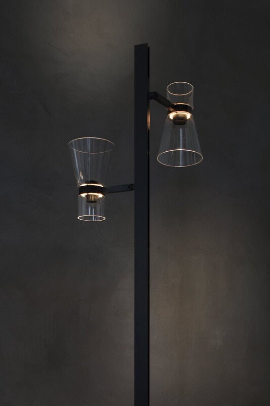 Flos Nocturne 2 floor lamp, cone, black, decoration image